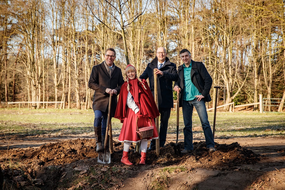 Natuurmonumenten, Brabantse Milieufederatie en Efteling geven symbolisch startsein voor samenwerking